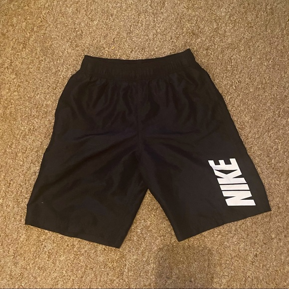 Nike Pants - NIKE tomboy style lounge shorts small
